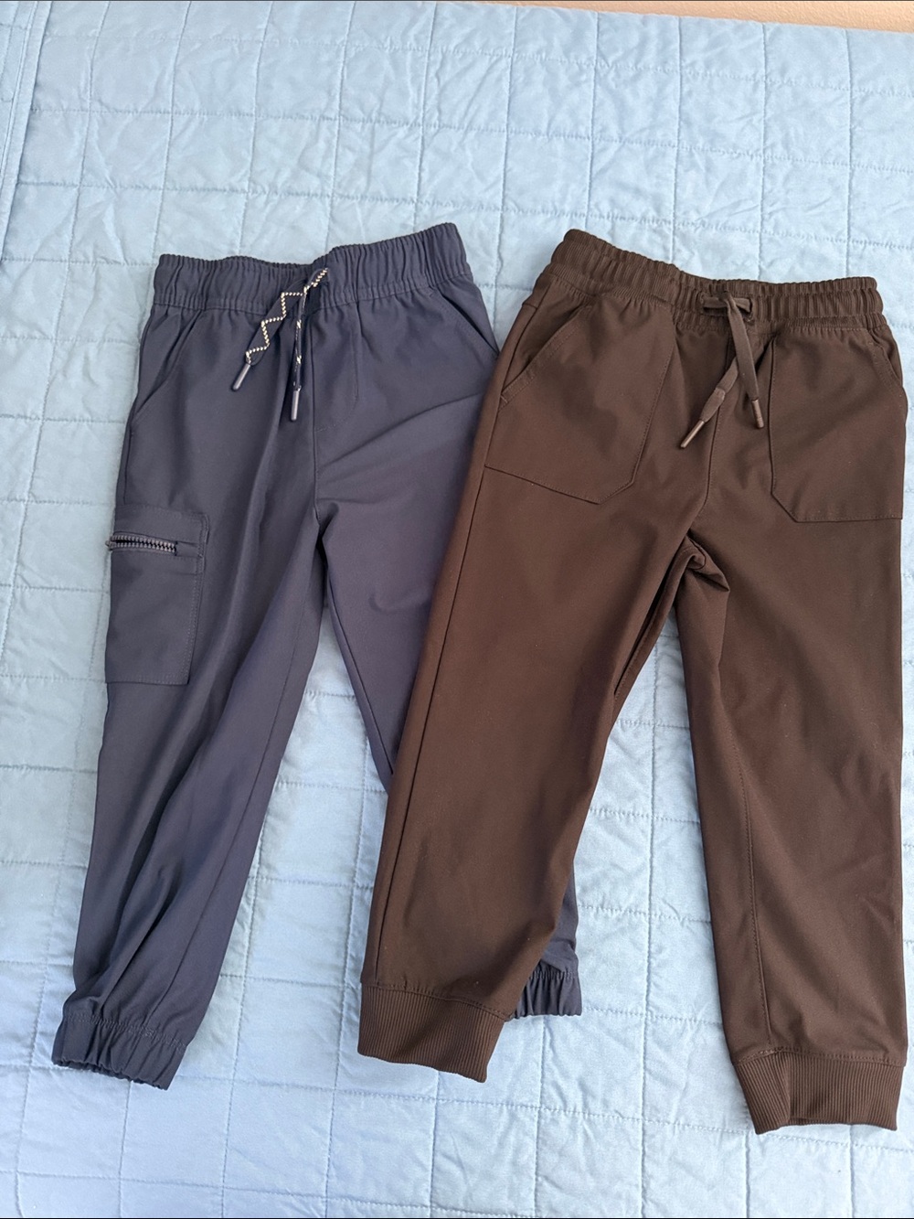 Wonder Natiom Elastic-Waist Jogger Pants in blue and black